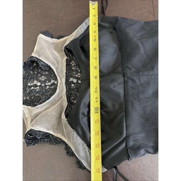 Xscape Black Lace Mermaid Gown Size 10 - Picture 9 of 10